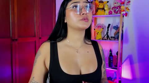 Emily online show from November 2025 09:36:02 PM