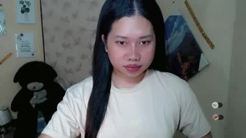 Snapshot of f3ckdollucy chatting on March 2025 02:12:02 PM yanna online show from March 2025 02:12:02 PM