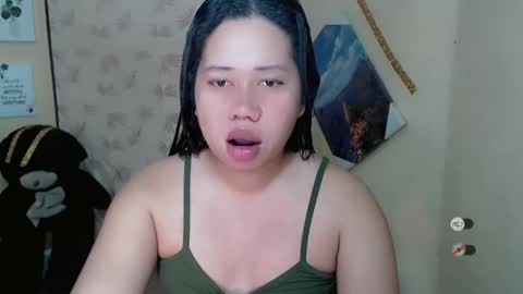 Snapshot of f3ckdollucy chatting on March 2025 09:02:02 AM yanna online show from March 2025 09:02:02 AM