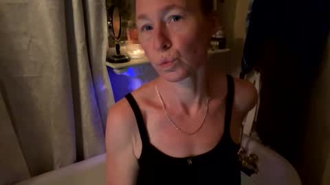 FabOmobono online show from December 2024 06:00:02 AM