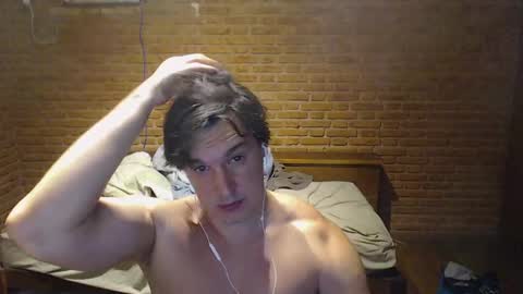 fabio_rodrigues online show from December 2024 02:53:01 AM