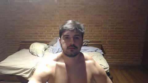 fabio_rodrigues online show from December 2024 01:56:01 AM