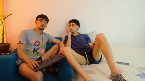 Snapshot of fallgays chatting on July 2026 05:26:02 PM FallGays online show from July 2026 05:26:02 PM