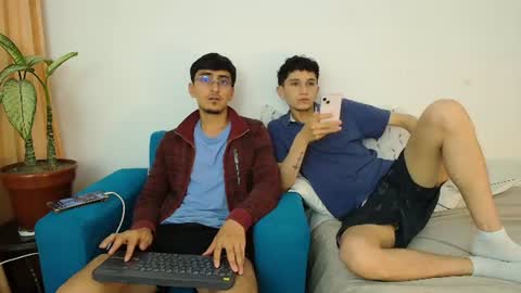 Snapshot of fallgays chatting on July 2026 01:30:01 AM FallGays online show from July 2026 01:30:01 AM