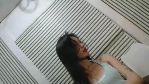 Alexandra x Alexandro online show from April 2026 06:13:02 PM