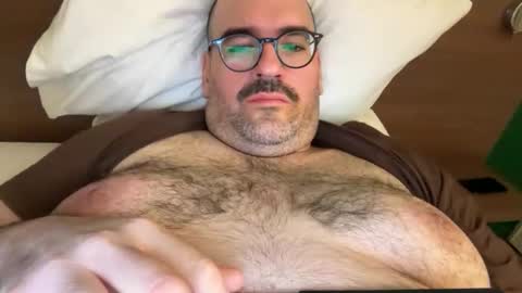 Mammouth online show from November 2025 10:22:02 PM