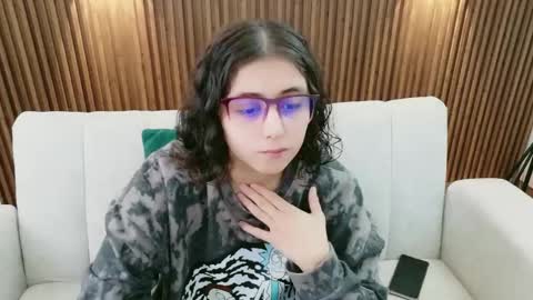 Feelena online show from June 2026 02:30:01 PM