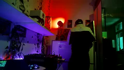 m0rty online show from February 2026 02:05:01 PM