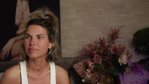 Snapshot of feliciakrige chatting on June 2026 02:53:01 AM FeliciaKrige online show from June 2026 02:53:01 AM
