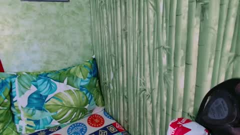 feminine_tsx online show from January 2025 05:44:02 PM