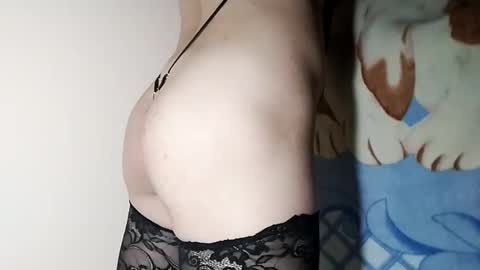 femlind online show from October 2025 05:39:02 AM