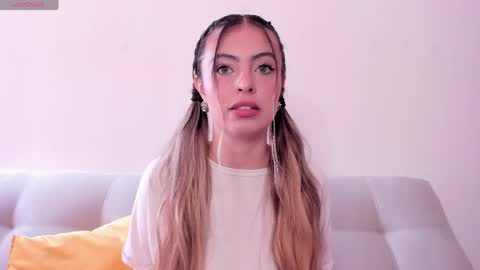 fernanda  online show from May 2026 02:44:01 PM