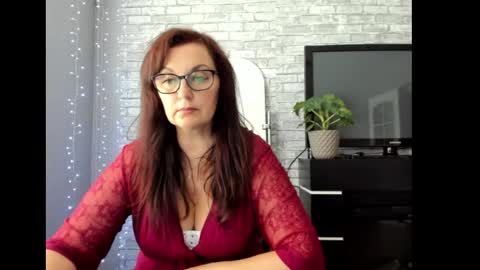 Milana online show from May 2026 06:22:01 AM
