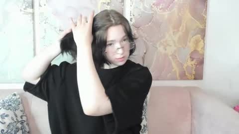 fiamoory online show from May 2026 01:58:02 AM