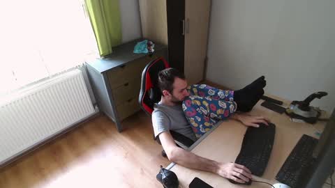 Jane and Findo online show from December 2024 12:23:02 PM