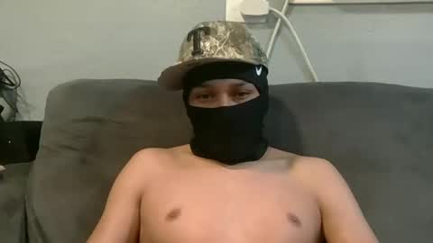 Milfinder99 online show from October 2025 07:01:02 PM