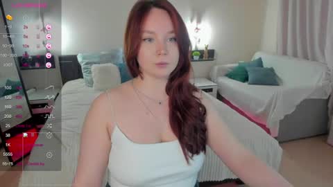 Snapshot of fire_emily chatting on June 2026 01:05:01 AM fire_emily online show from June 2026 01:05:01 AM