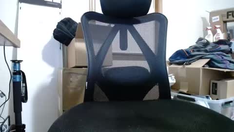  Links in Bio below online show from March 2025 02:51:02 AM