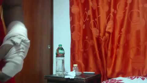 flacahot33 online show from June 2026 04:40:01 AM