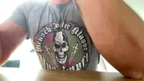 flashi1990 online show from October 2025 12:15:01 PM