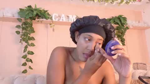 Snapshot of flavia_cruz chatting on July 2026 12:29:01 PM Flavia online show from July 2026 12:29:01 PM
