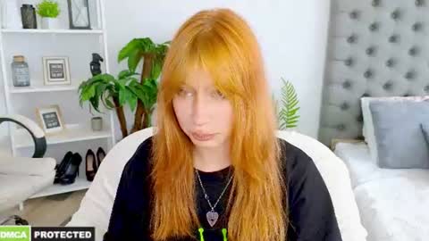 fleur_fox online show from July 2026 09:26:01 AM