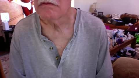 flip4u online show from April 2026 09:45:01 PM