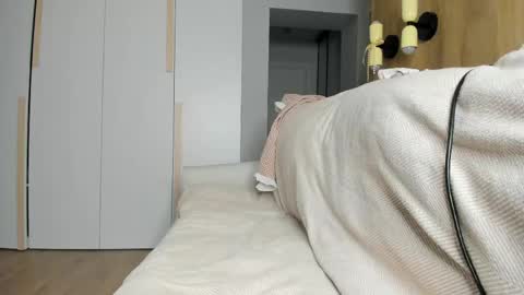 Flower online show from April 2026 05:54:02 PM