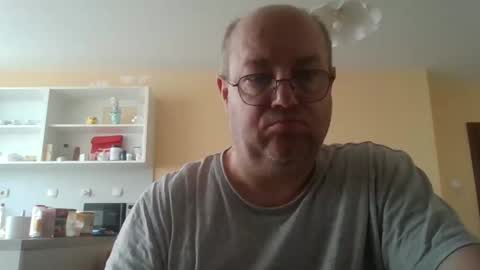 Snapshot of fm_group_nederland chatting on April 2026 08:23:01 AM VIP Magnolia online show from April 2026 08:23:01 AM