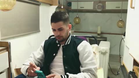 independent model online show from March 2026 07:07:01 PM