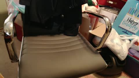 fordfan55 online show from December 2024 10:01:02 PM