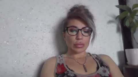 fox_red_lady7 online show from March 2026 11:44:02 AM