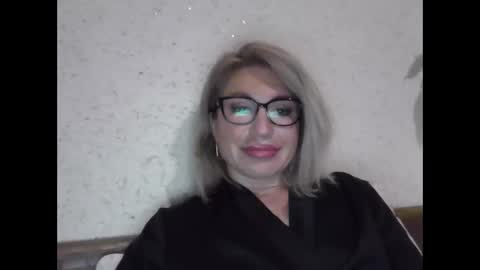 fox_red_lady7 online show from April 2026 08:58:02 PM