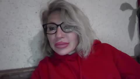 fox_red_lady7 online show from April 2026 07:50:02 PM