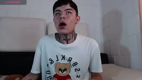 foxbadboy online show from June 2026 09:15:01 PM