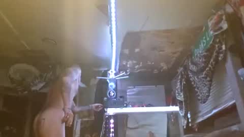 Snapshot of foxbodydave chatting on June 2026 09:00:02 AM foxbodydave online show from June 2026 09:00:02 AM