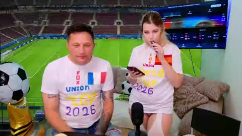We are a couple Leo and Sofiayou are always welcome here online show from June 2026 07:13:01 PM