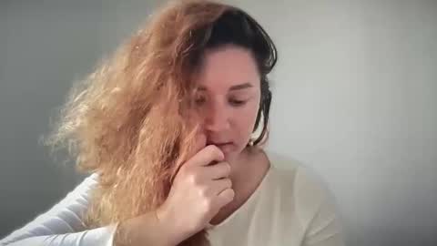 foxy_and_classy online show from April 2026 02:15:01 PM