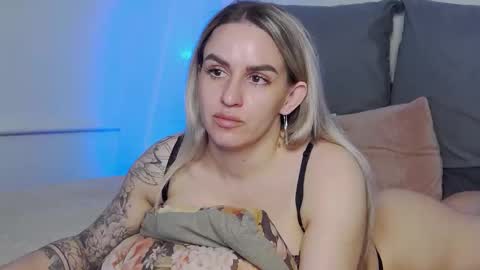 Foxy Kimmi online show from March 2026 06:02:01 AM