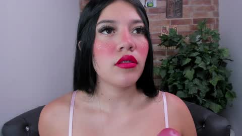 Loren online show from March 2026 11:00:01 AM