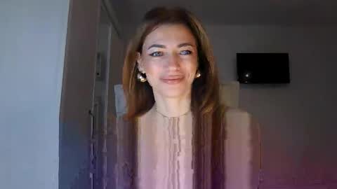 Adela - Single mom. 40 y online show from March 2026 07:36:02 AM