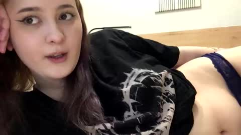 Snapshot of foxydollkate chatting on March 2026 08:18:01 AM Kate online show from March 2026 08:18:01 AM