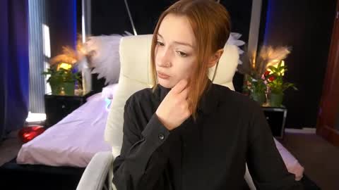 Snapshot of foxymayy chatting on June 2026 01:39:01 PM Maya online show from June 2026 01:39:01 PM