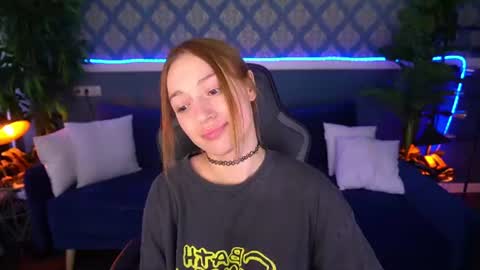 Snapshot of foxymayy chatting on July 2026 01:06:01 PM Maya online show from July 2026 01:06:01 PM