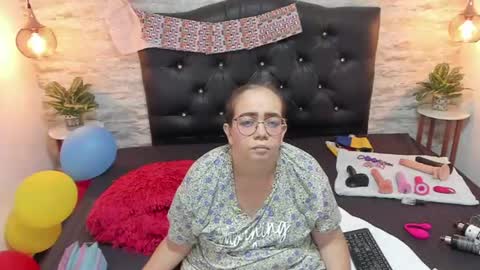 Snapshot of francesca_bbw chatting on July 2026 01:51:01 AM online show from July 2026 01:51:01 AM