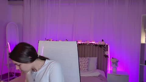 Francesca online show from June 2026 09:11:02 AM