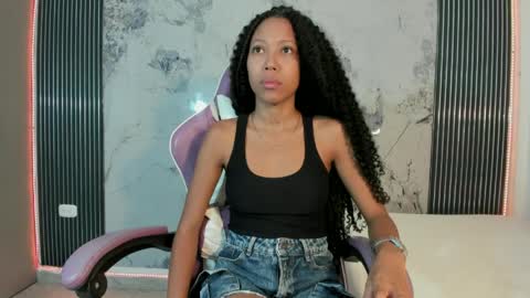 Snapshot of francis_leams chatting on April 2026 06:49:01 PM Laura online show from April 2026 06:49:01 PM