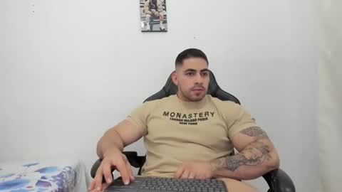 Snapshot of frank_foxx1 chatting on January 2026 02:50:02 AM frank_foxx1 online show from January 2026 02:50:02 AM