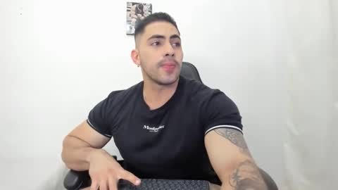 Snapshot of frank_foxx1 chatting on February 2026 03:21:02 AM frank_foxx1 online show from February 2026 03:21:02 AM