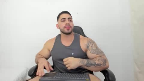 Snapshot of frank_foxx1 chatting on March 2026 03:45:01 AM frank_foxx1 online show from March 2026 03:45:01 AM